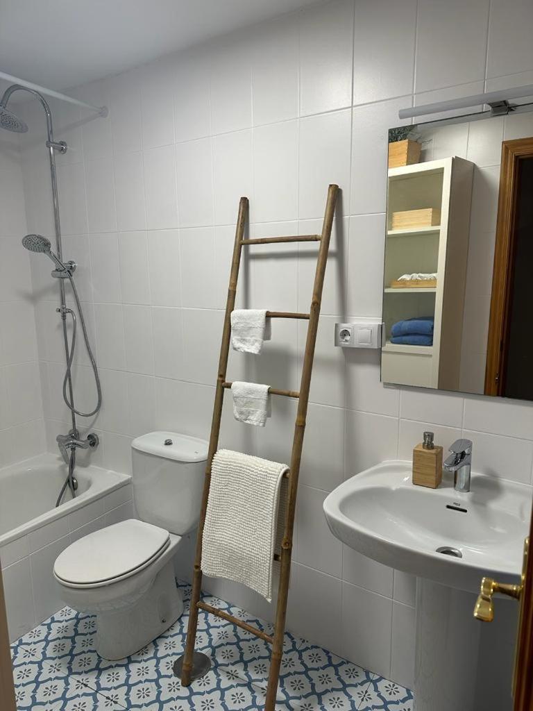 Vistas Al Mar Apartment ตอร์เรนูเอวา ภายนอก รูปภาพ